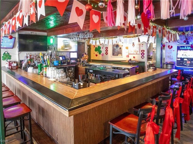 4294 Mayfield Road, South Euclid, OH 44121 Photo 2