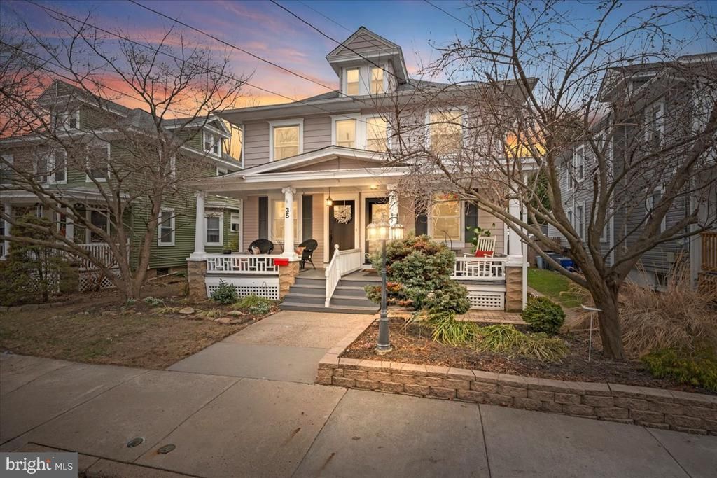 35 E Hendrickson Avenue, Morrisville, PA 19067 Main Photo