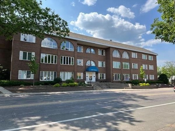 5100 S France Avenue S, Unit 305, Edina, MN 55410