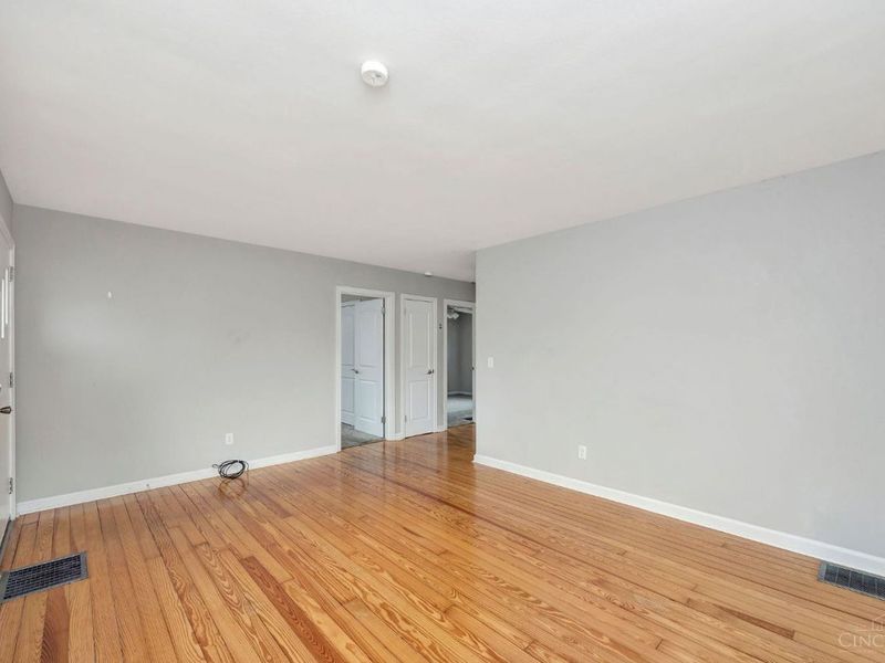 2192 Pinney Lane, Springfield Twp., OH 45231 Photo 3