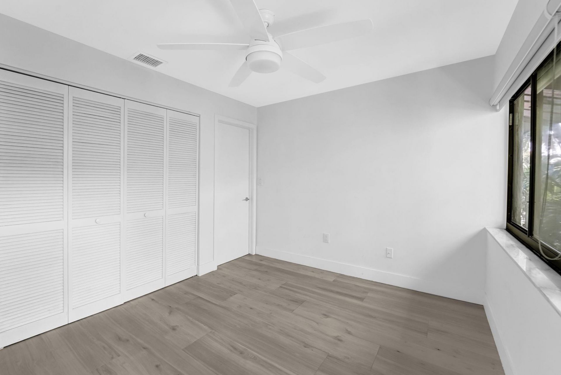 1000 NW North River Dr, Unit 14, Miami, FL 33136 Photo