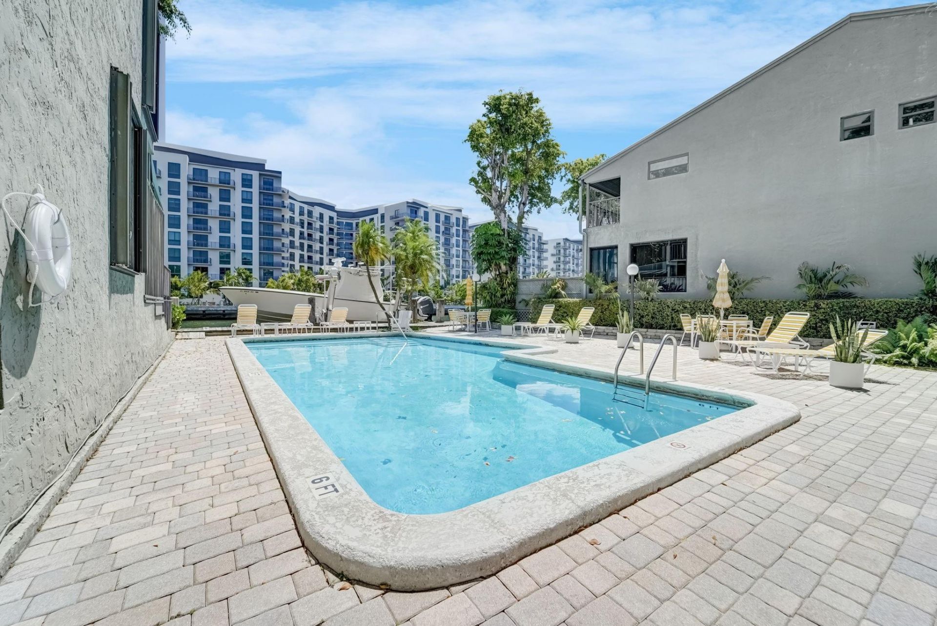 1000 NW North River Dr, Unit 14, Miami, FL 33136 Photo