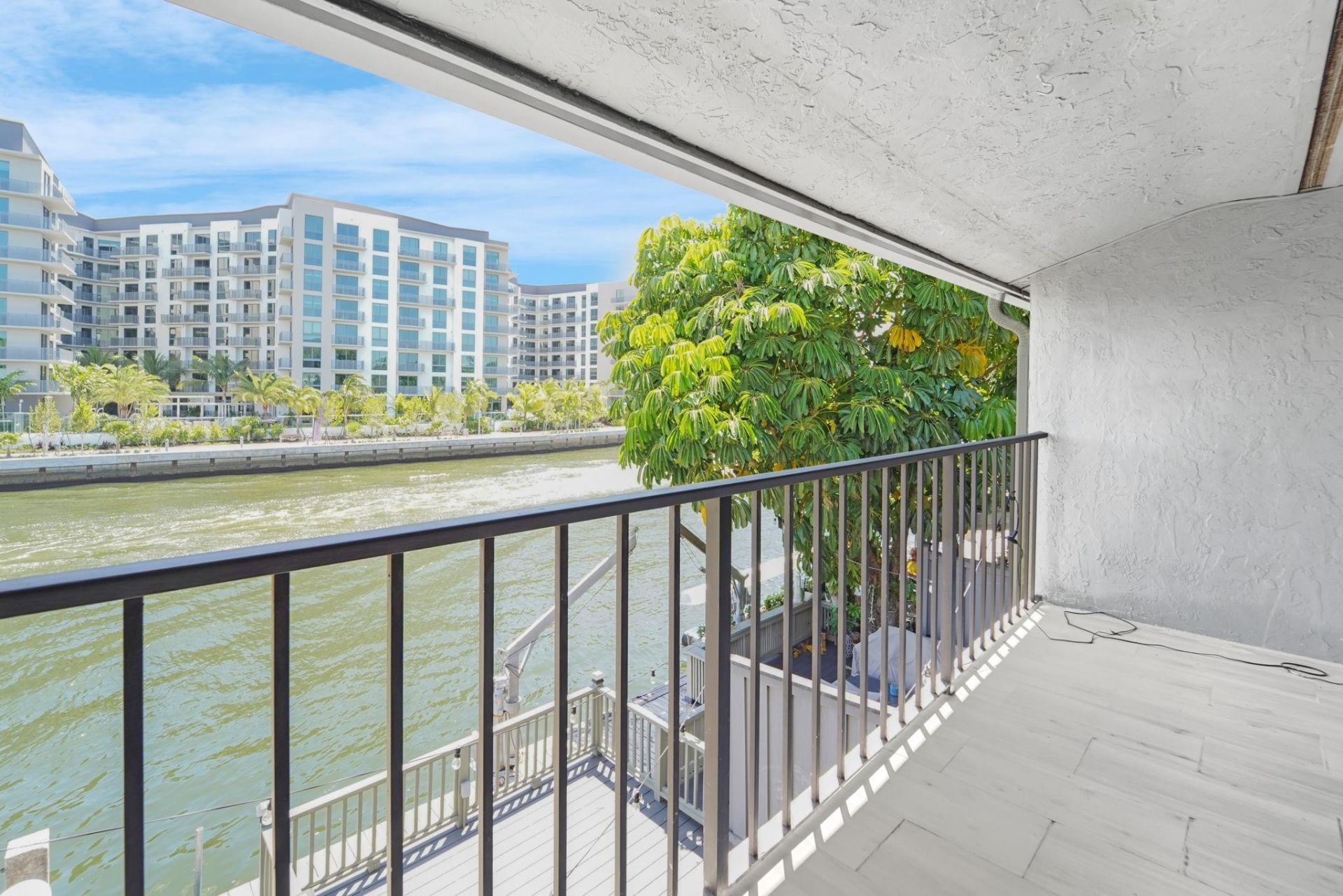 1000 NW North River Dr, Unit 14, Miami, FL 33136 Photo