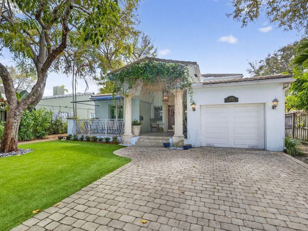 1020 SE 11th Street, Fort Lauderdale, FL 33316