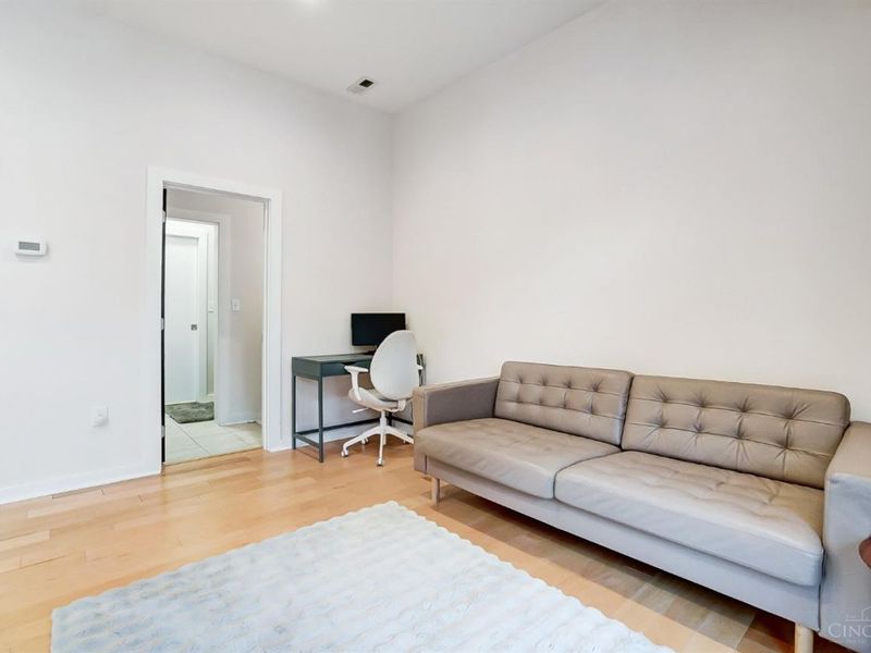 1150 Vine Street, Unit 12, Cincinnati, OH 45202 Photo 12