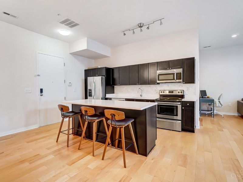 1150 Vine Street, Unit 12, Cincinnati, OH 45202 Photo 14