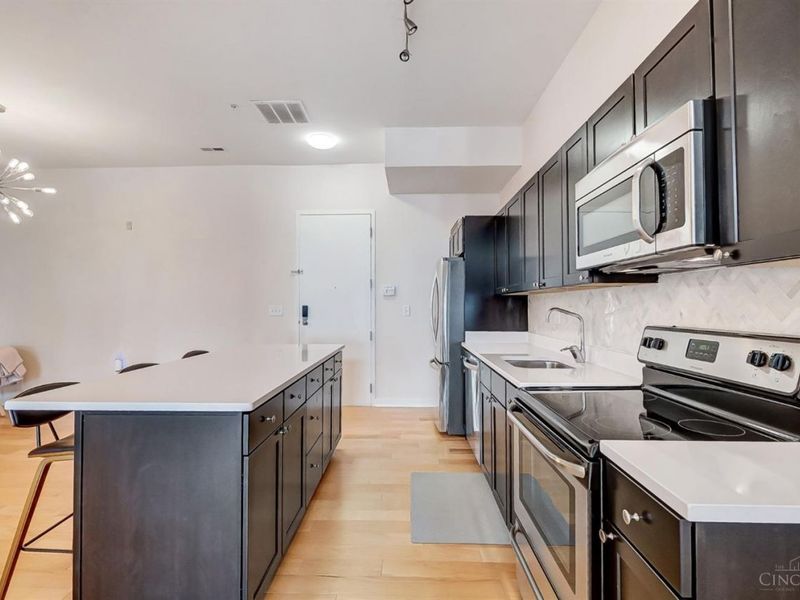 1150 Vine Street, Unit 12, Cincinnati, OH 45202 Photo 17