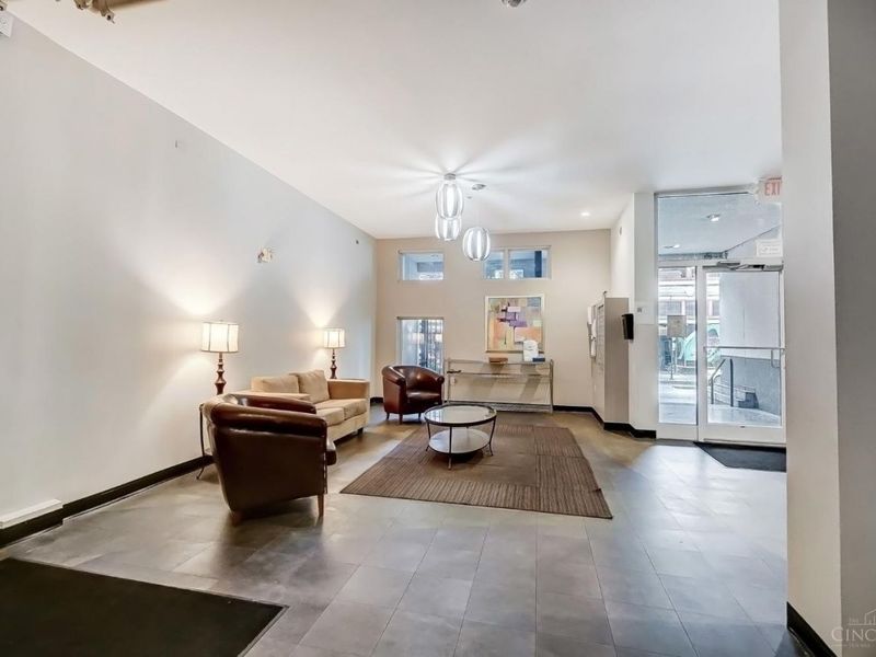 1150 Vine Street, Unit 12, Cincinnati, OH 45202 Photo 38