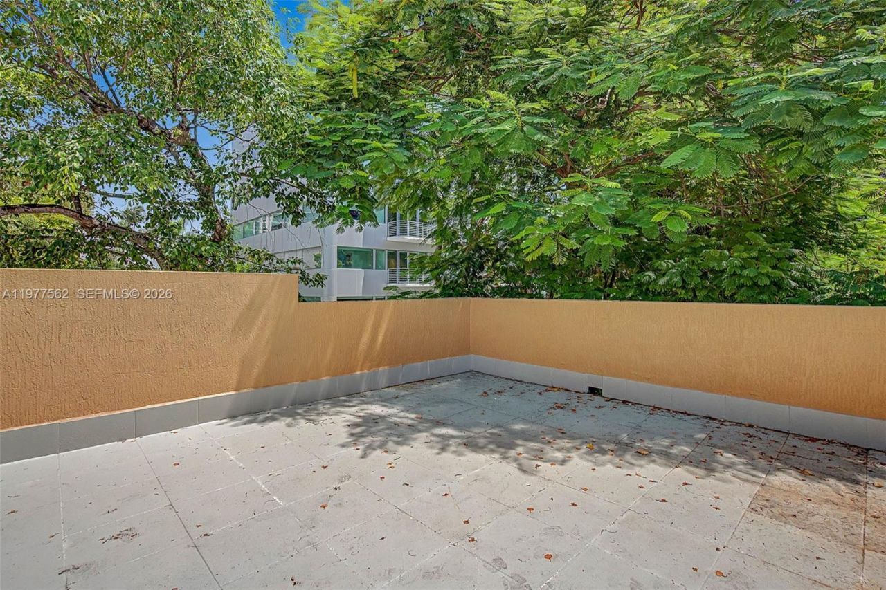 2945 Coconut Ave, Miami, FL 33133 Photo