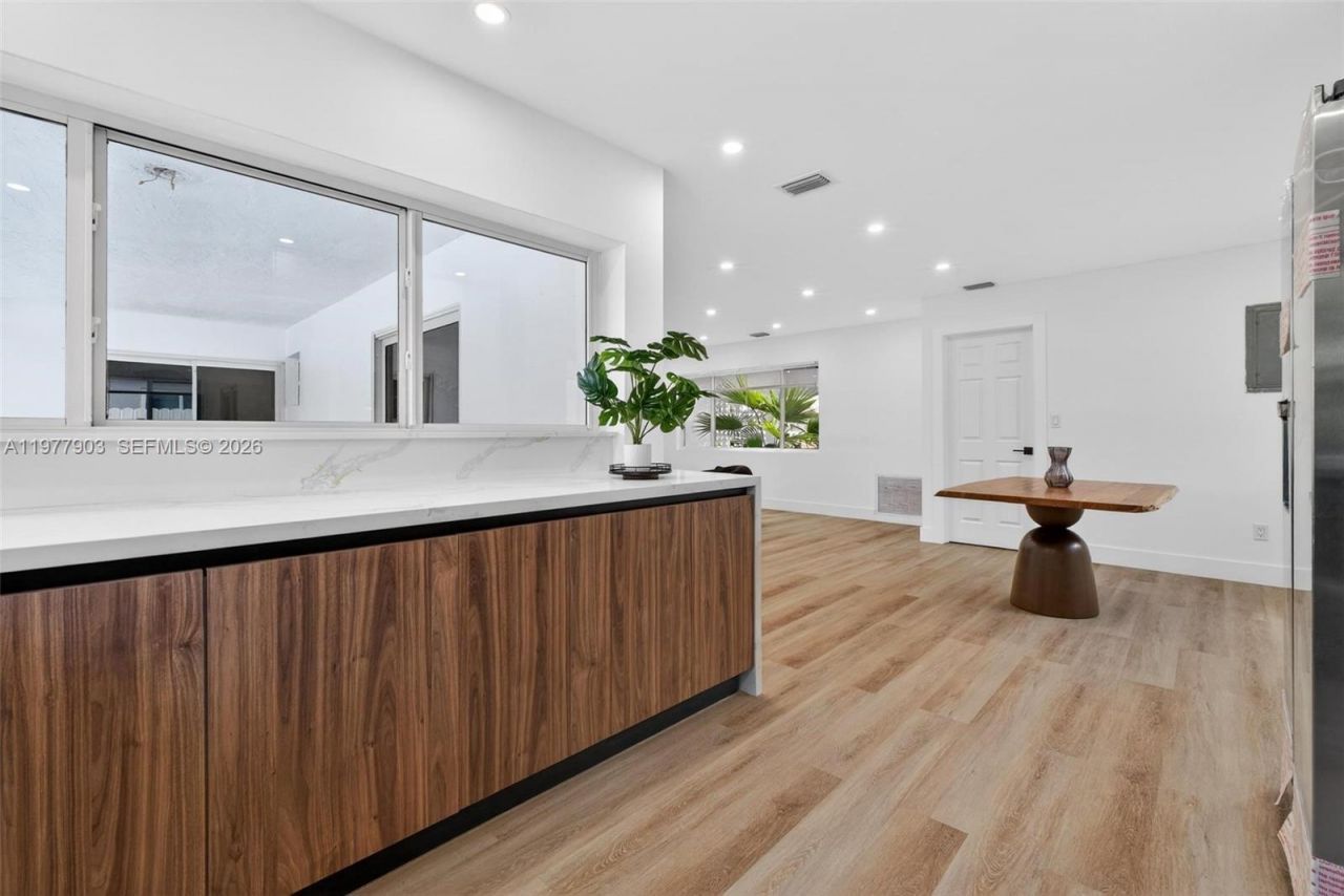 6621 Ficus Dr , Miramar, FL 33023 Photo