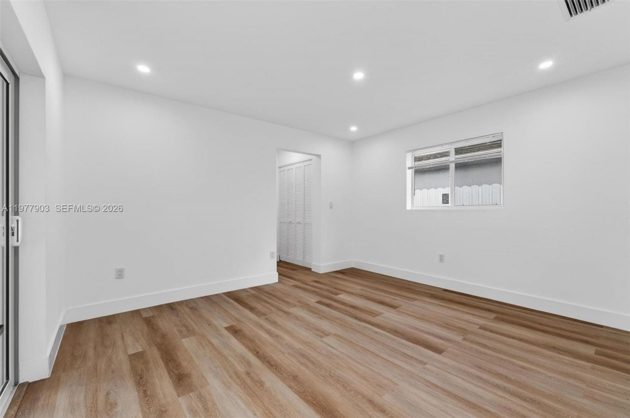 6621 Ficus Dr , Miramar, FL 33023 Photo