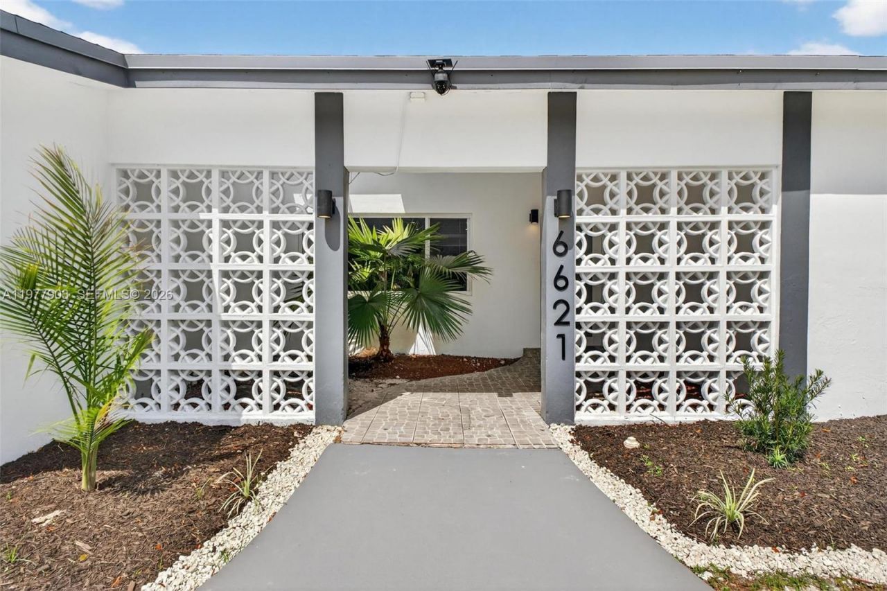 6621 Ficus Dr , Miramar, FL 33023 Photo