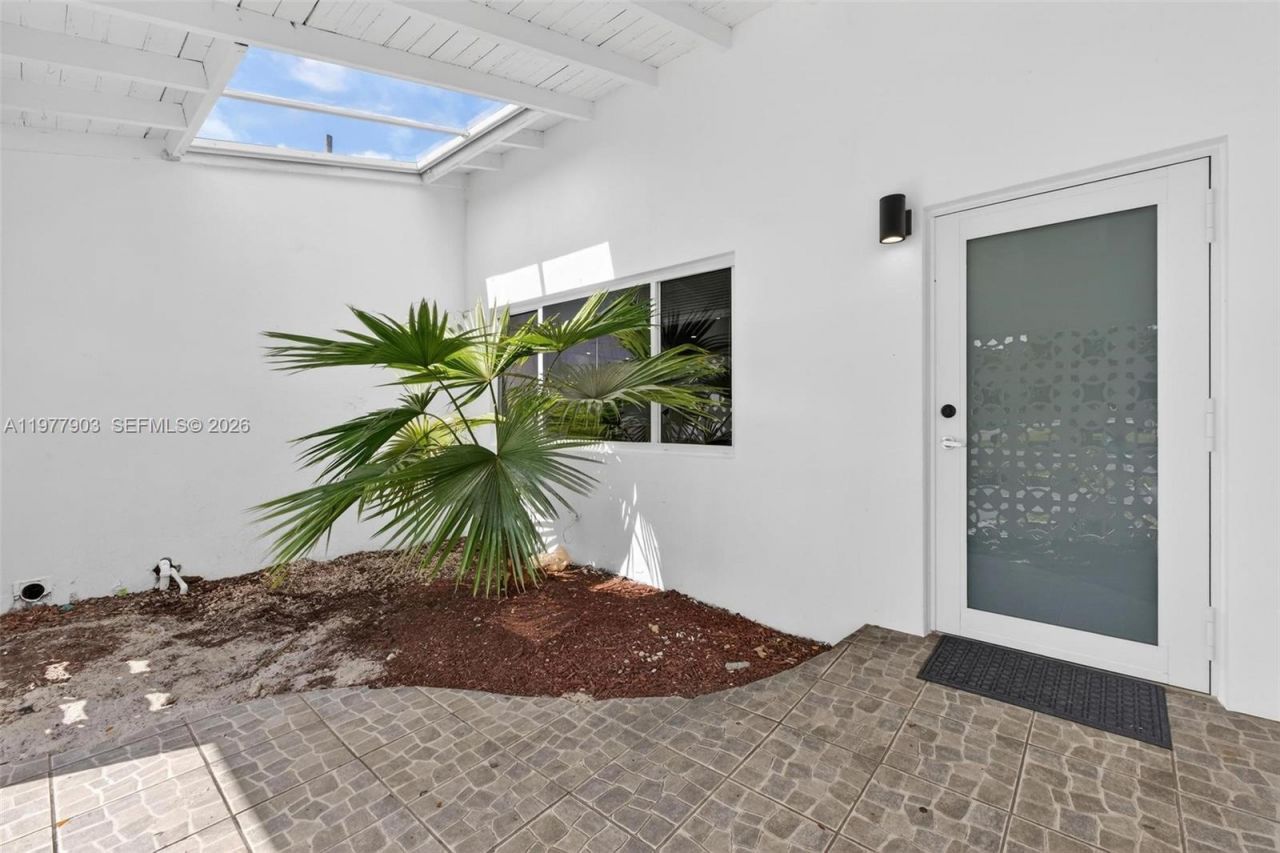 6621 Ficus Dr , Miramar, FL 33023 Photo