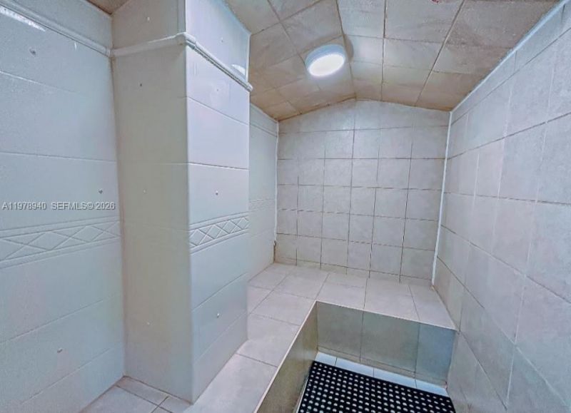 2030 S Ocean Dr, Unit 1802, Hallandale Beach, FL 33009 Photo