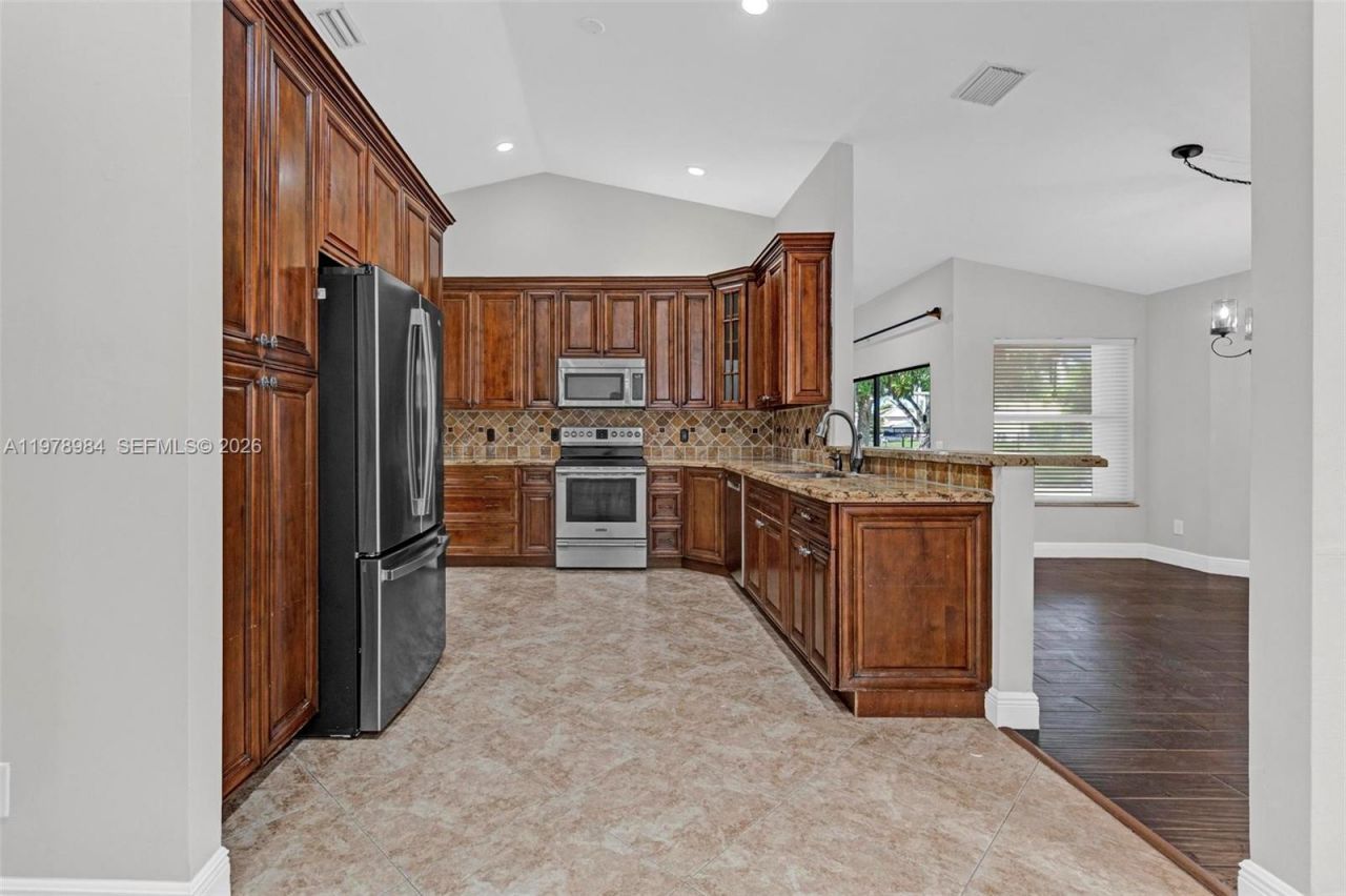 5621 Carriage Ln , Davie, FL 33331 Photo