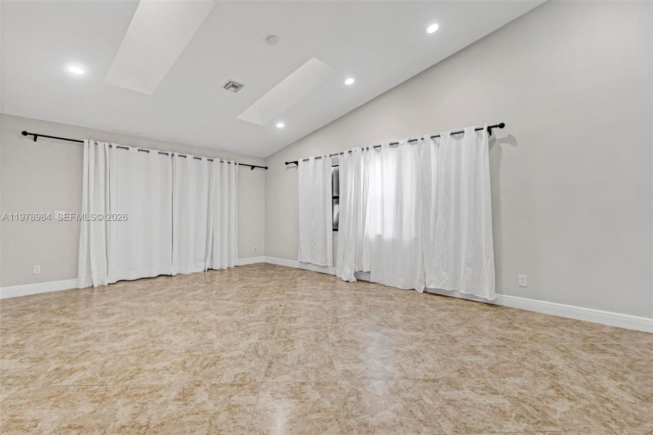 5621 Carriage Ln , Davie, FL 33331 Photo