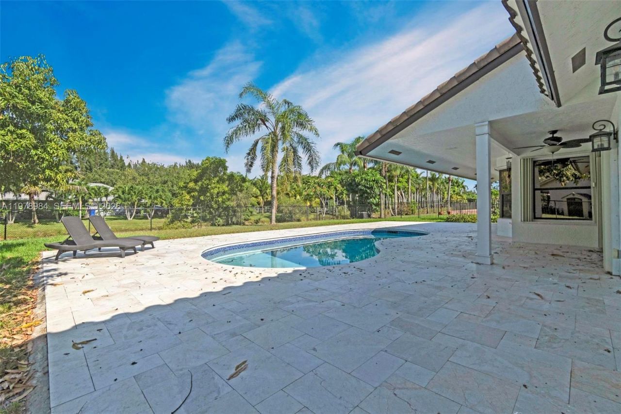 5621 Carriage Ln , Davie, FL 33331 Photo