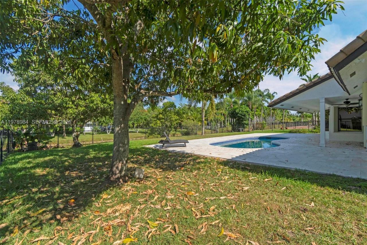 5621 Carriage Ln , Davie, FL 33331 Photo