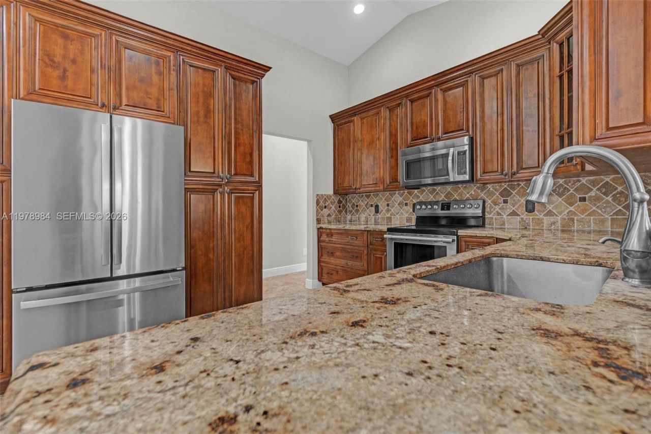 5621 Carriage Ln , Davie, FL 33331 Photo