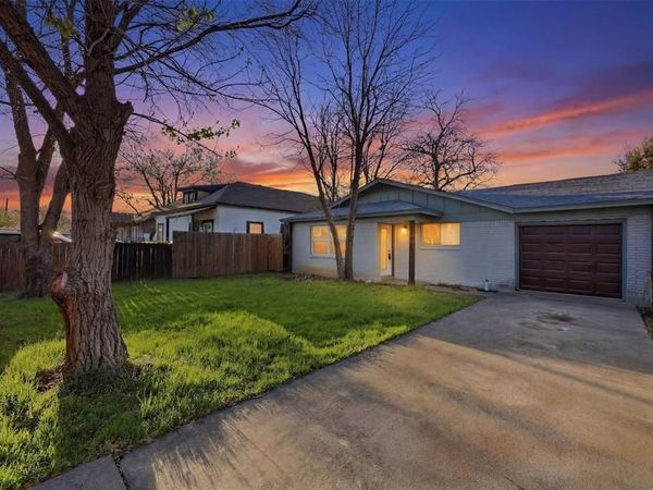 1044 E Cantey Street, Fort Worth, TX 76104