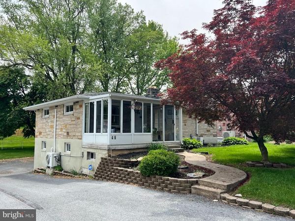 46 W GOVERNOR ROAD , HERSHEY, PA 17033