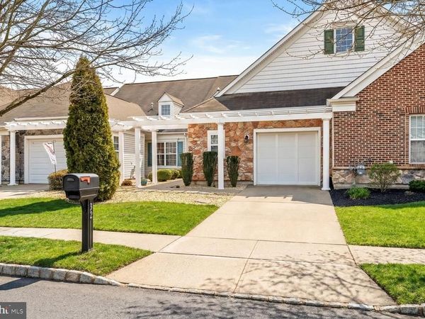 32 SPARROW DRIVE, HAMILTON, NJ 08690