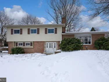 340 PRIMROSE AVENUE, LANCASTER, PA 17601