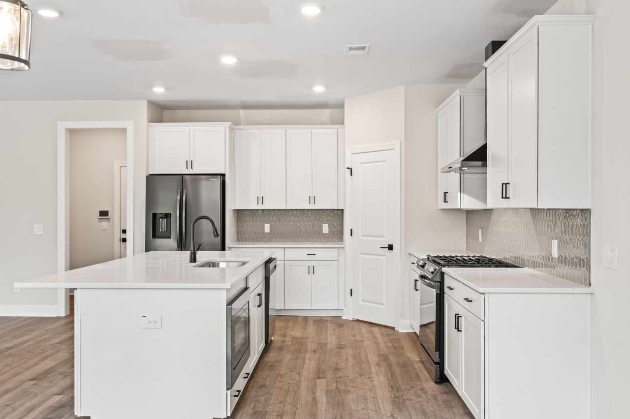 4850 Huckleberry Ln. Photo 11