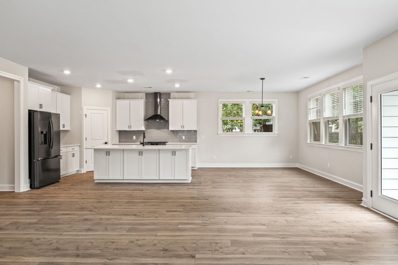 4850 Huckleberry Ln. Photo 16