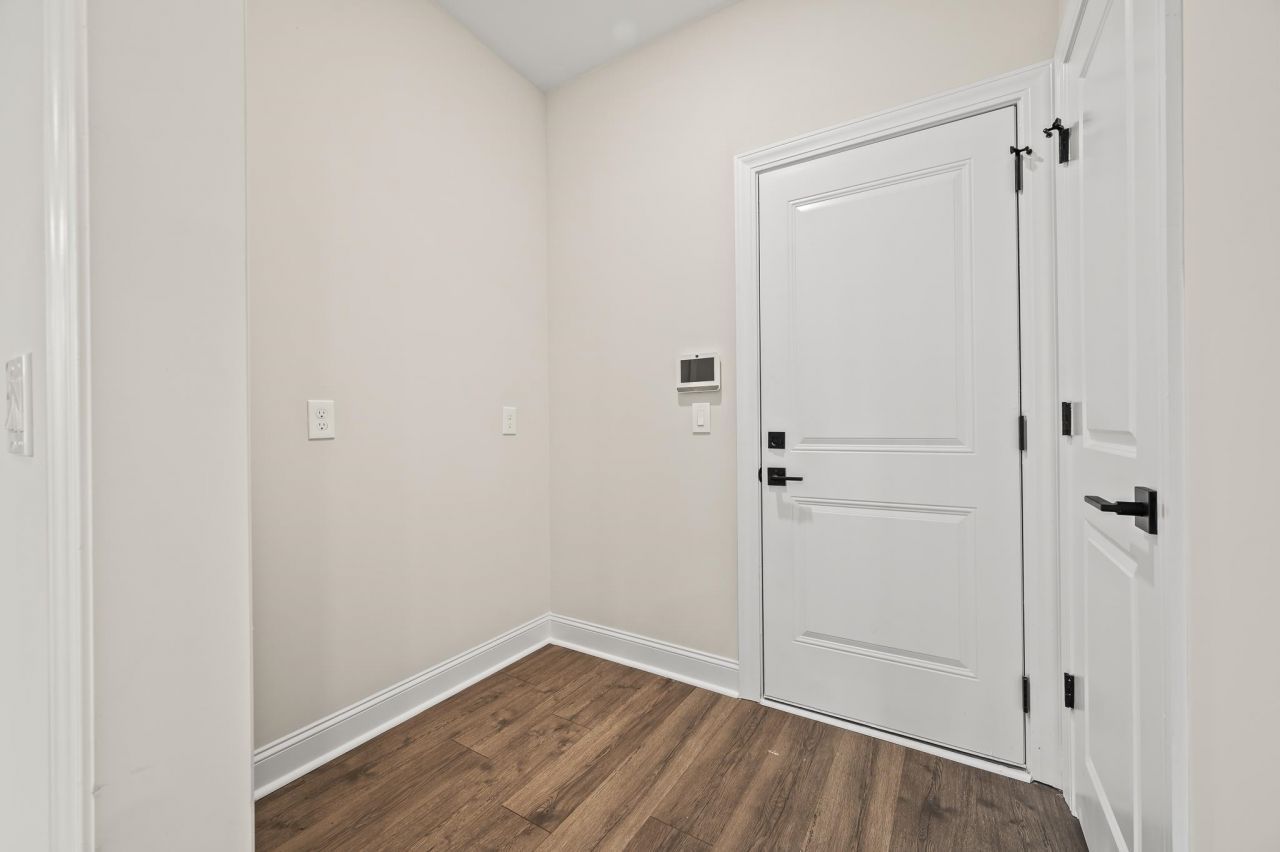 4850 Huckleberry Ln. Photo 18