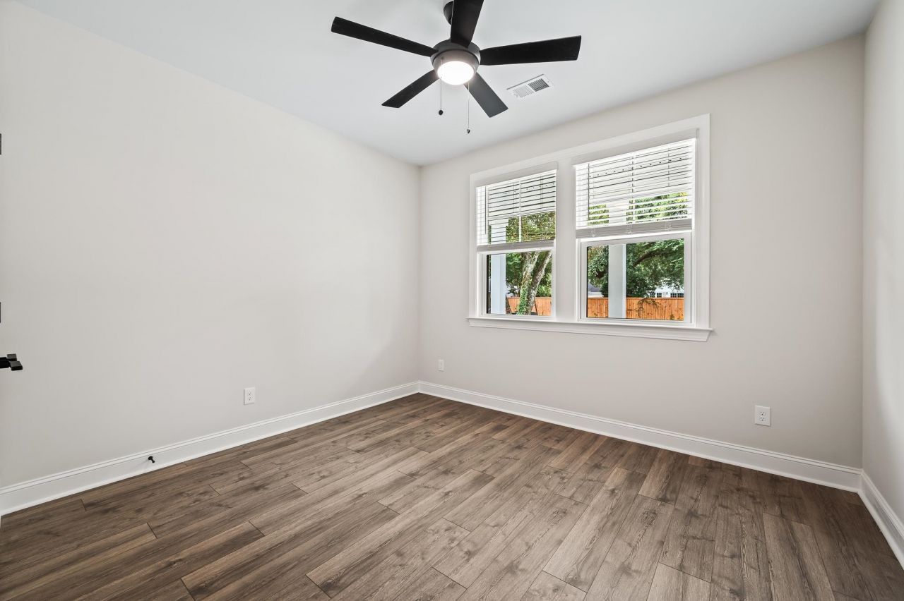 4850 Huckleberry Ln. Photo 6