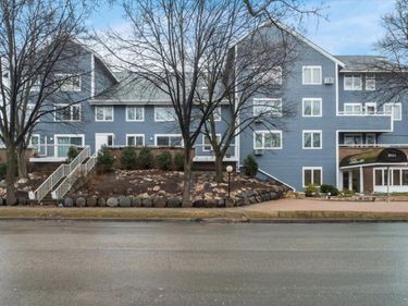 4221 Upton Avenue S, Unit 106, Minneapolis, MN 55410