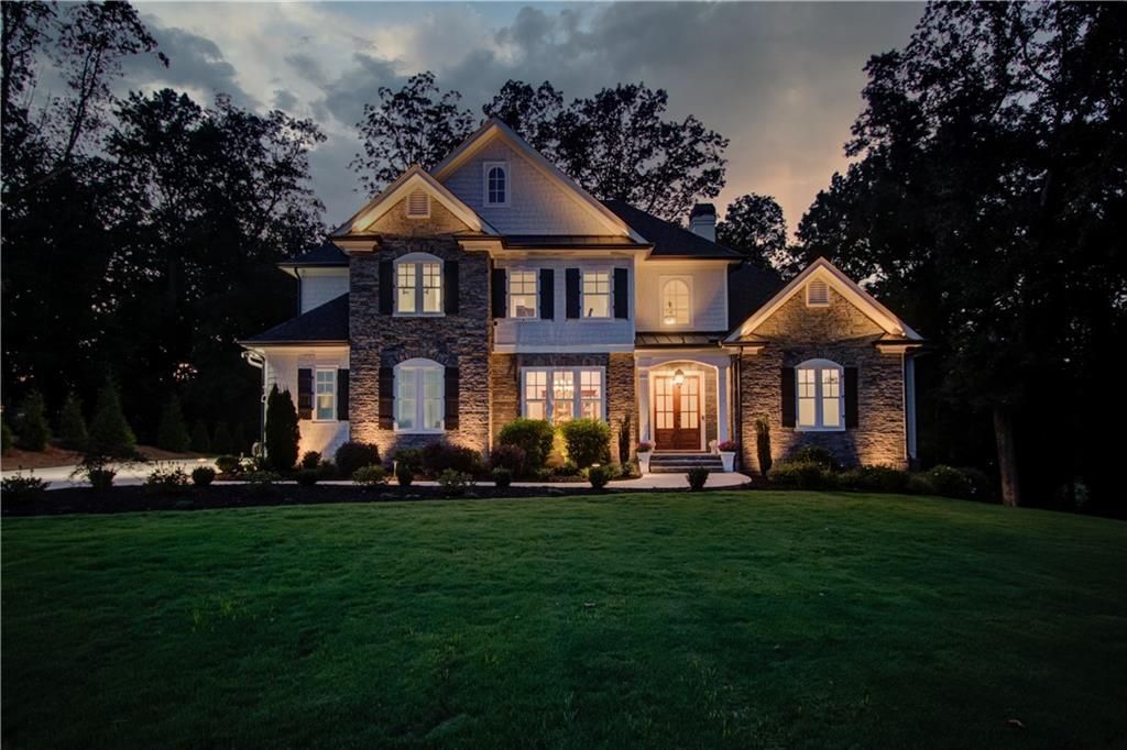 5392 Retreat Drive, Flowery Branch, GA 30542 Main Photo