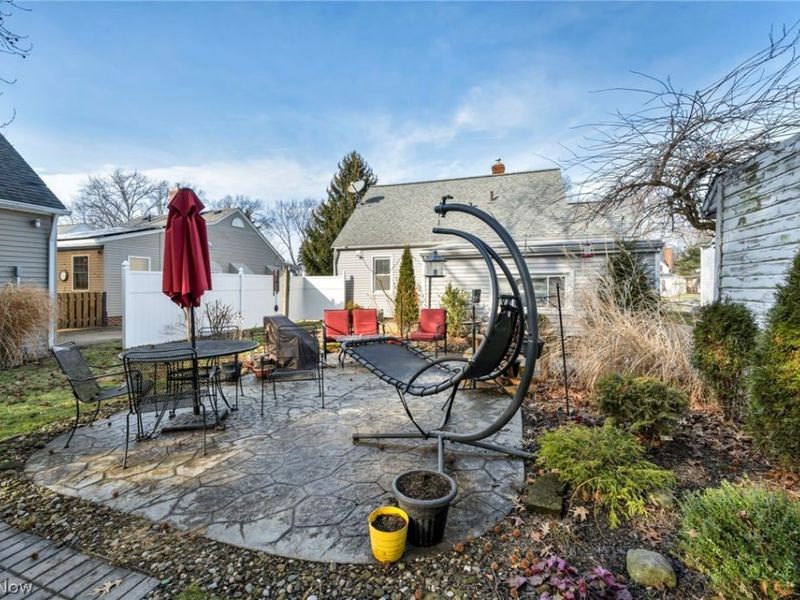 37646 Jordan Drive, Willoughby, OH 44094 Photo 4