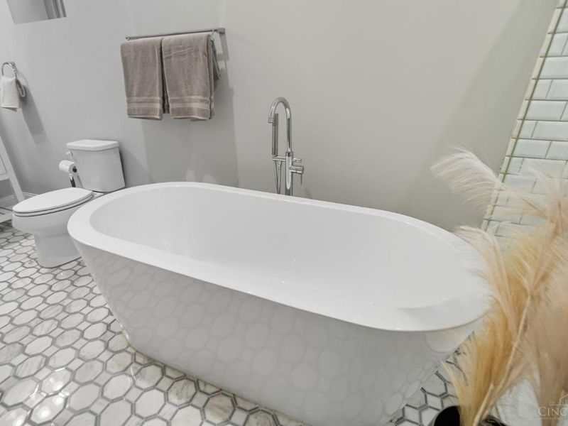 2241 Loth Street, Cincinnati, OH 45219 Photo 25