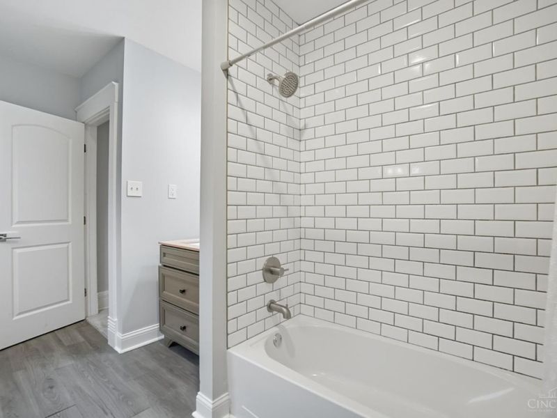 2241 Loth Street, Cincinnati, OH 45219 Photo 39