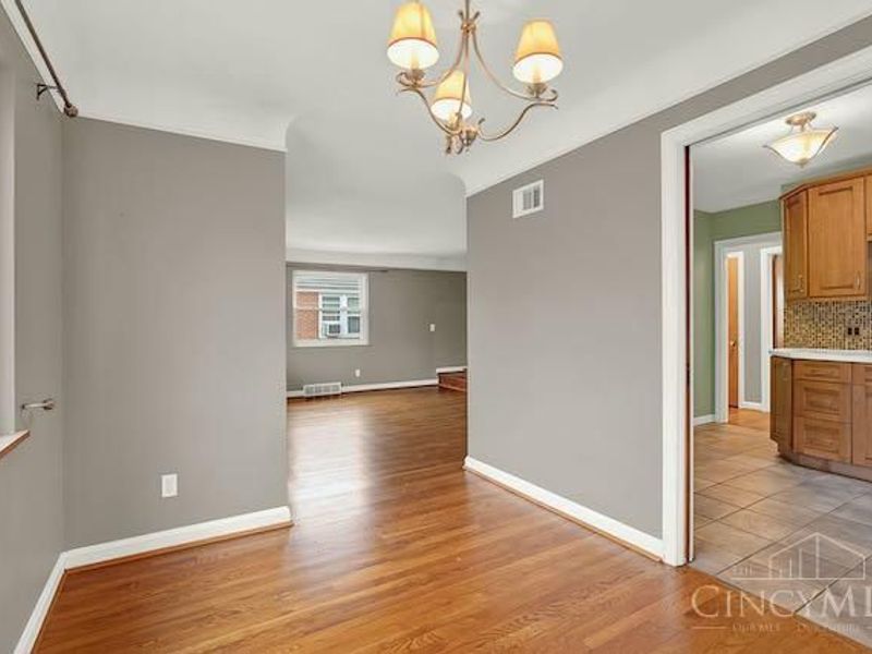 7034 East Avenue, Silverton, OH 45236 Photo 11