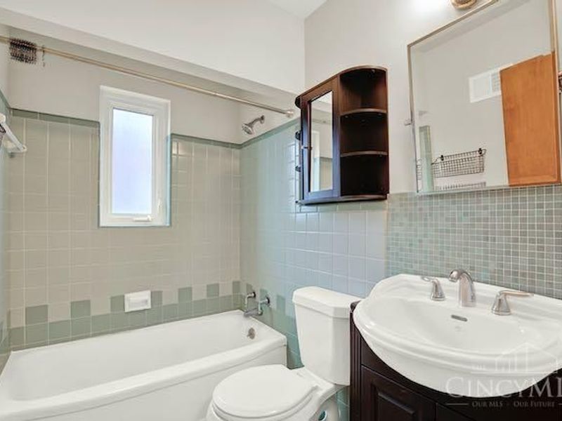 7034 East Avenue, Silverton, OH 45236 Photo 17