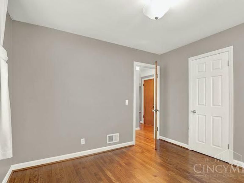 7034 East Avenue, Silverton, OH 45236 Photo 21