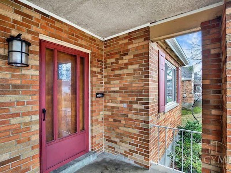 7034 East Avenue, Silverton, OH 45236 Photo 4