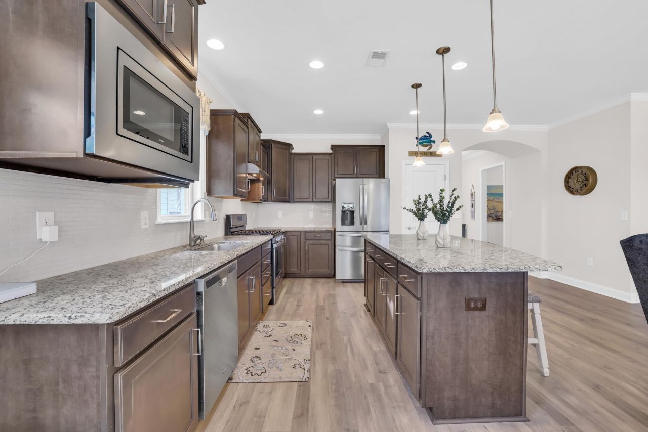 6652 Anterselva Dr. Photo 13