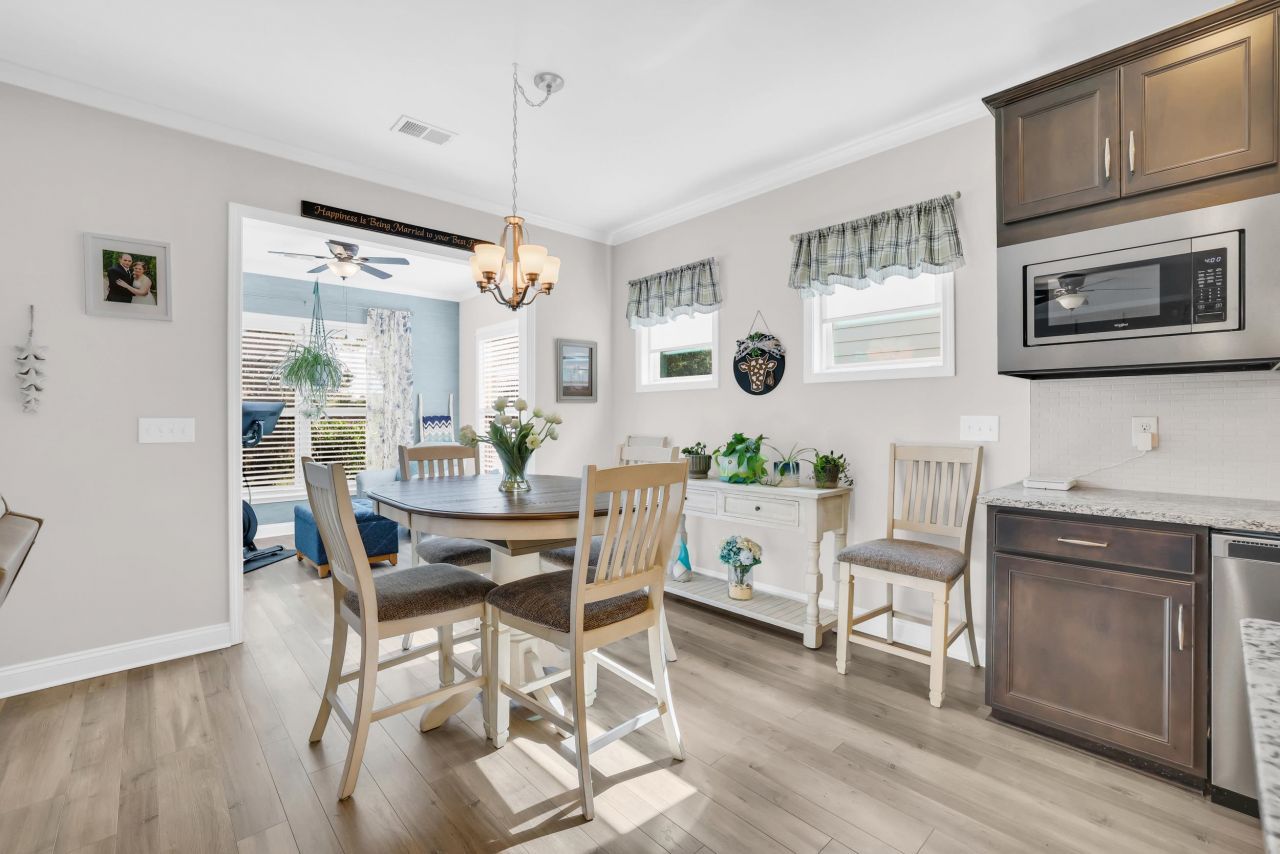 6652 Anterselva Dr. Photo 15