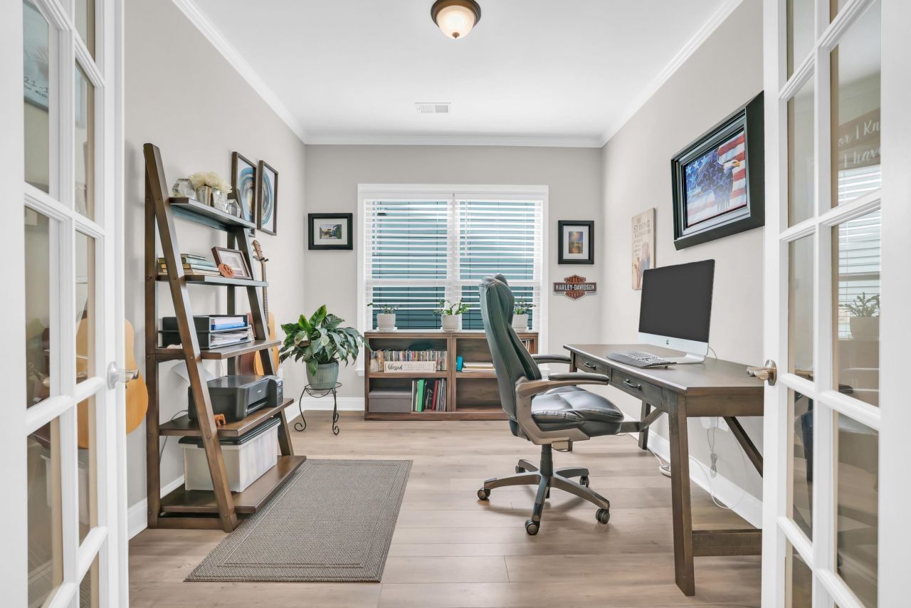 6652 Anterselva Dr. Photo 23