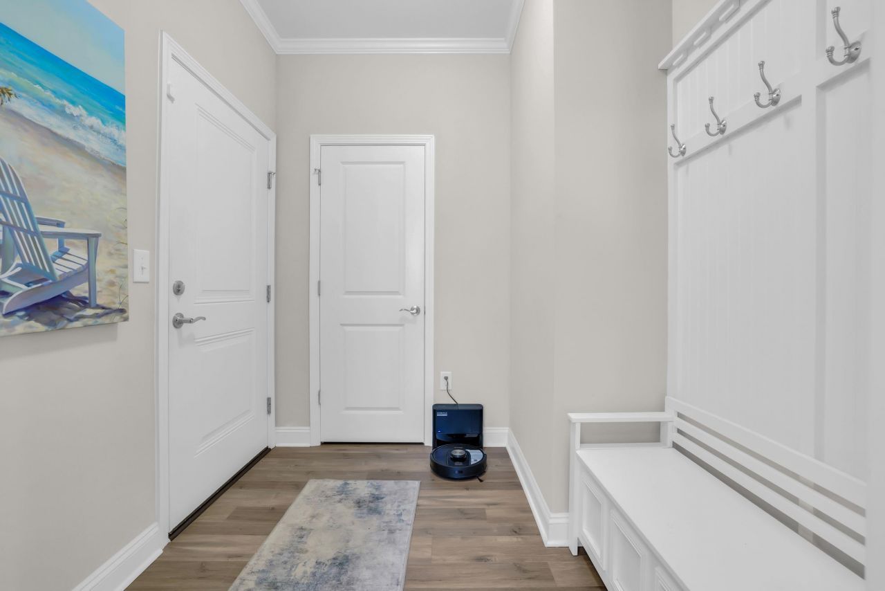 6652 Anterselva Dr. Photo 25