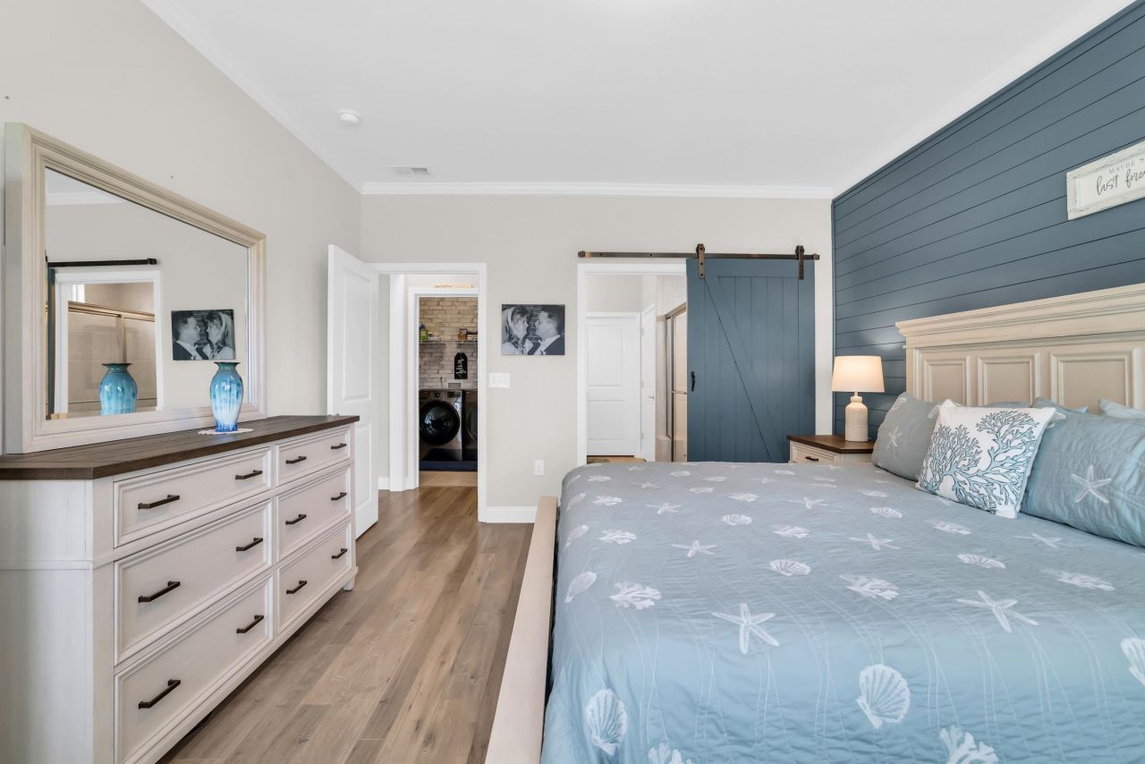 6652 Anterselva Dr. Photo 27