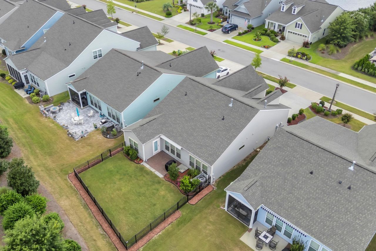 6652 Anterselva Dr. Photo 39