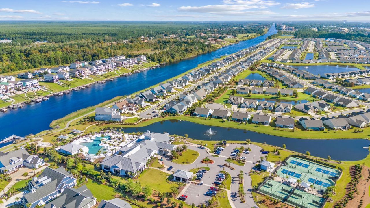 6652 Anterselva Dr. Photo 44