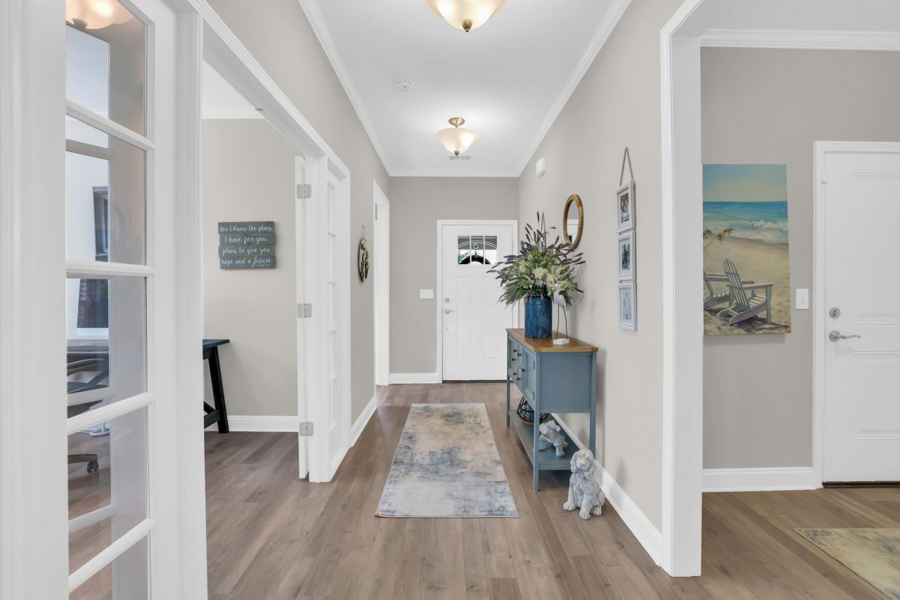 6652 Anterselva Dr. Photo 9