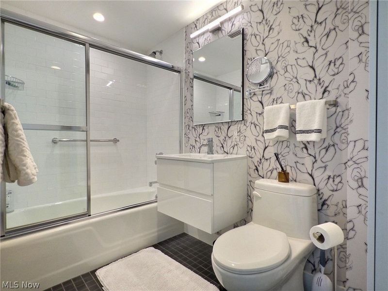 1 Bratenahl Place, Unit 1009, Bratenahl, OH 44108 Photo 11