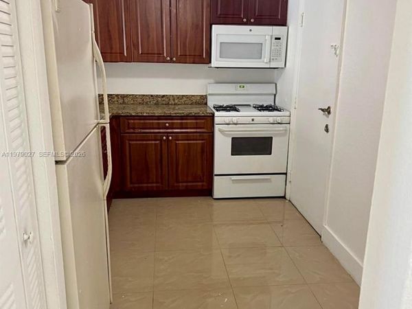 17911 NW 68th Ave, Unit N104, Hialeah, FL 33015